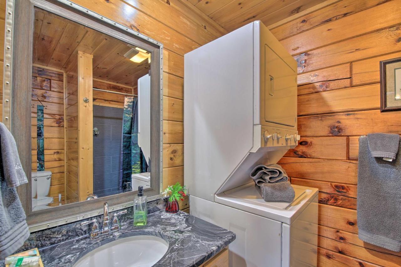 Gatlinburg Cabin With Pool Table And Hot Tub! Exterior foto